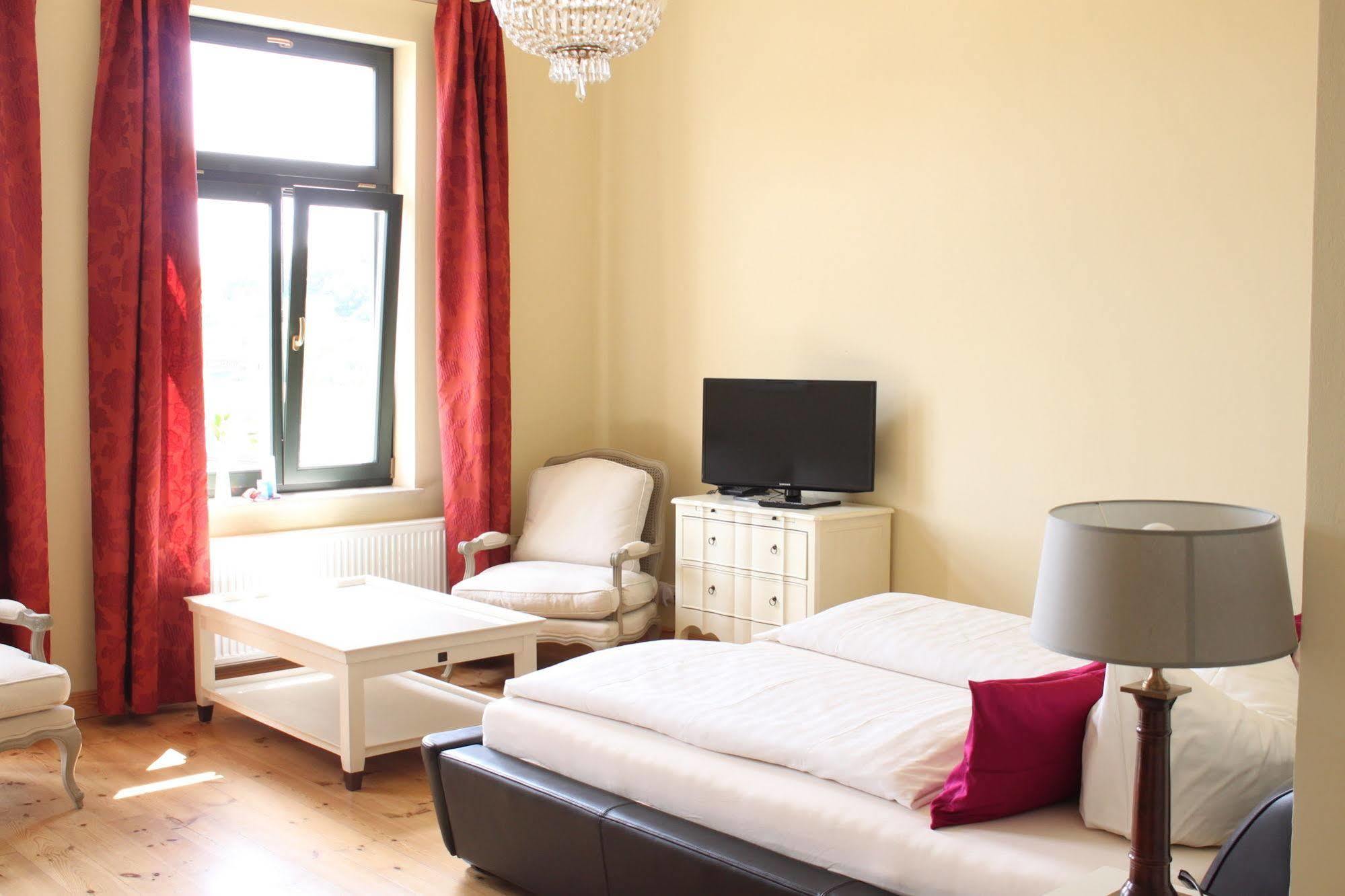 Hotel Villa Sommer Бад Доберан Екстериор снимка